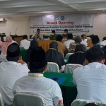 Puluhan guru di Tuban saat mengikuti program pengembangan kompetensi berbasis mobile Apps Learning Management System.