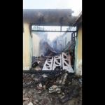 Kondsi rumah usai terbakar.