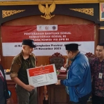 Bantuan untuk penyandang disabilitas dari Kemensos di Bangkalan.