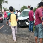 Kondisi mobil Toyota Avanza usai disambar Kereta Api Penataran.