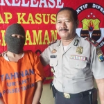 Geger saat dikeler Kapolsek Taman Kompol Sudjut  di Mapolsek Taman, Minggu (10/12).