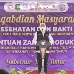 Gubernur Khofifah saat memberikan sambutan. 