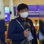 Siswa SMPN 2 Lamongan, Mohammad Haryo Mukti Wibowo, saat meraih medali Silver pada lomba Asian Innovative Science Enviromental and Enterpreneur Fair 2022.