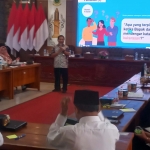 Narasumber saat memberikan pemaparan dalam pembinaan dan sosialisasi. (dok. Ist)