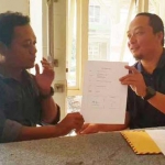 Ketua DPC Gerindra Gresik Asluchul Alif menerima surat pengunduran Abdullah Syafi