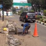 Trotoar di sepanjang Jl Medan Merdeka Selatan, Jakarta, Senin (14/3).