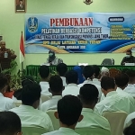 Ratusan masyarakat Kabupaten Tuban mengikuti pelatihan berbasis kompetensi di Unit Pelaksana Teknis (UPT) Balai Latihan Kerja (BLK) Kabupaten Tuban, Selasa (8/6/2021). (foto: ist)