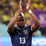 Pemain Ekuador Enner Valencia pimpin daftar top skor Piala Dunia 2022 dengan torehan tiga gol. 