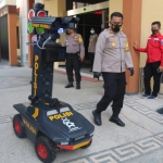 Robot Bobota saat dipamerkan kepada awak media.