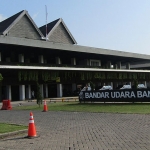 Bandara Banyuwangi kembali ditutup sementara karena ada abu vulkanik erupsi Gunung Raung. (foto: ist)