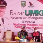 Wali Kota Madiun Maidi saat memberikan sambutan kegiatan bazar di Kecamatan Manguharjo.