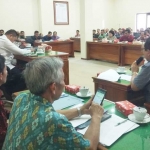 Rapat Banggar di ruang aula gedung DPRD Trenggalek.