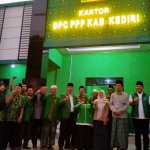 Deklarasi dukungan kepada Dhito-Dewi dan peresmian Kantor DPC PPP Kabupaten Kediri. Foto: Ist