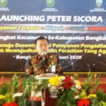 Ketua Pengadilan Negeri Bangkalan Dr. Maskur Hidayat saat launching Peter Sicora.