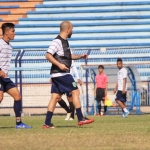 Para pemain Persela saat menjalani latihan di Stadion Surajaya.