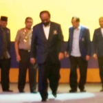 Ketua Umum DPP Partai NasDem, Surya Paloh usai memberi sambutan dan membuka rapat kordinasi Fraksi NasDem se-Indonesia di Surabaya. foto: M DIDI ROSADI/ BANGSAONLINE