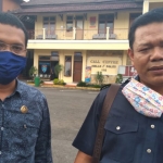 Ketua BK DPRD Jember, Hamim diwawancarai wartawan usai menghadiri panggilan di mapolres.