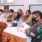 Rapat Forkopimda Kota Pasuruan di Ruang Pertemuan Rumah Makan Tengger Pasuruan, Senin (21/12/2020). (foto: Dok. Pasuruan HBBO)