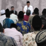 Para Koordinator Kecamatan (Korcam) dan Ko0rdinator Desa (Kordes) relawan Barra-Rizal di Pondok Pesantren Ma’had An Nur Singowangi Jatirerejo Mojokerto, Selasa (30/7/2024). Foto: bangsaonline