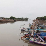 Eksotiknya muara Kali Gembong di pelabuhan. foto: dok/bangsaonline