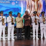 Desa Tulungrejo raih Juara 1 Nasional di acara Penganugerahan Desa dan Kelurahan Berprestasi Tahun 2024 yang diadakan oleh Kemendagri