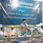 Bacabup Pasuruan HM Rusdi Sutejo saat bersilaturahmi dengan sejumlah ulama dan tokoh masyarakat di Ponpes Nurudh Dholam, Bangil