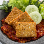 Resep Tempe Penyet Sambal Teri Kemangi. Foto: Ist