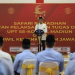 Kakanwil Kemenkumham Jatim, Imam Jauhari saat peresmikan 4 layanan publik di Lapas Kelas I Madiun. Foto: Humas Kemenkumham Jatim.