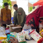 Pasar Murah di Balai Desa Kayen Kidul. Foto: Ist