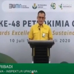 Dirut Petrokimia Gresik, Rahmad Pribadi saat memberikan sambutan peringatan HUT ke-48 secara virtual. (foto: ist).