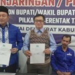 Rizky Sembada saat mendaftar Bacawabup Trenggalek lewat penjaringan Partai Demokrat.