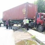 Kondisi truk sesaat setelah kecelakaan. foto: catur 