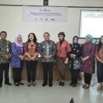 Wabup Tuban Noor Nahar Hussein bersama Ketua Dekranas dan Apindo saat melaunching program score.