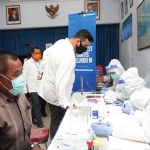 Rapid test yang digelar Pelindo III dengan 3.000 peserta.