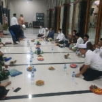 Safari Ramadhan Forkopimka Krembung di Masjid Nurul Abror, Dusun Kates Desa Wangkal, Kecamatan Krembung, Kamis (22/4) malam.