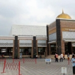 Suasana Masjid Namira di Joto Sanur Lamongan menjelang sore.
