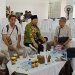 Bupati Pasuruan Irsyad Yusuf saat meninjau persiapan peresmian Graha MWC NU Gempol.