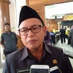 Wakil Bupati Tuban Noor Nahar Husein saat memberikan keterangan kepada awak media.