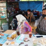 Kondisi warung milik Endang yang berada di sekitar Alun-alun Ngawi.