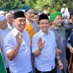 Moch. Anton dan Dimyati Ayatullah saat mendaftar ke KPU Kota Malang.