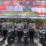 Suasana Apel Gelar Pasukan Pamor Keris di Lapangan Multifungsi Sarja Arya Racana, Jalan Nyalaran, Kabupaten Pamekasan.