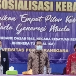 Aminurokhman saat persiapan pemaparan.