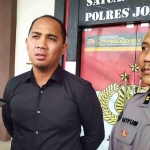 Kasatreskrim Polres Jombang, AKP Giadi Nugroho saat pers rilis penetepan tersangka. Foto: AAN AMRULLOH/ BANGSAONLINE