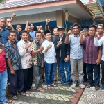 Gus Barra bersama para petani Dusun Pacet Selatan usai serap aspirasi.