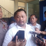 Kasatreskrim Polres Jember AKP Yadwivana Jumbo Qantasson memberikan penjelasan terkait dugaan penculikan di SDN Jember Lor 1.