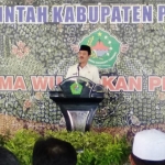 Pj Bupati Pamekasan Fattah Jasin saat memberikan sambutannya.