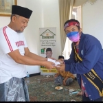 H.Syafiuddin, anggota DPR RI, dapil XI Madura dan Arsyad Habilillah peserta remaja parlemen dari Madura asal SMA 1 Bangkalan. foto: Ahmad Fauzi/ bangsaonline.com