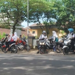 Para pelajar SMP sebentar lagi dilarang membawa sepeda motor saat ke sekolah.