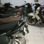 Motor-motor yang terjaring razia diamankan di Mapolsek Sampang.