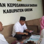 Sekretaris Dishub Agustin H. Sinaga saat mendaftar.